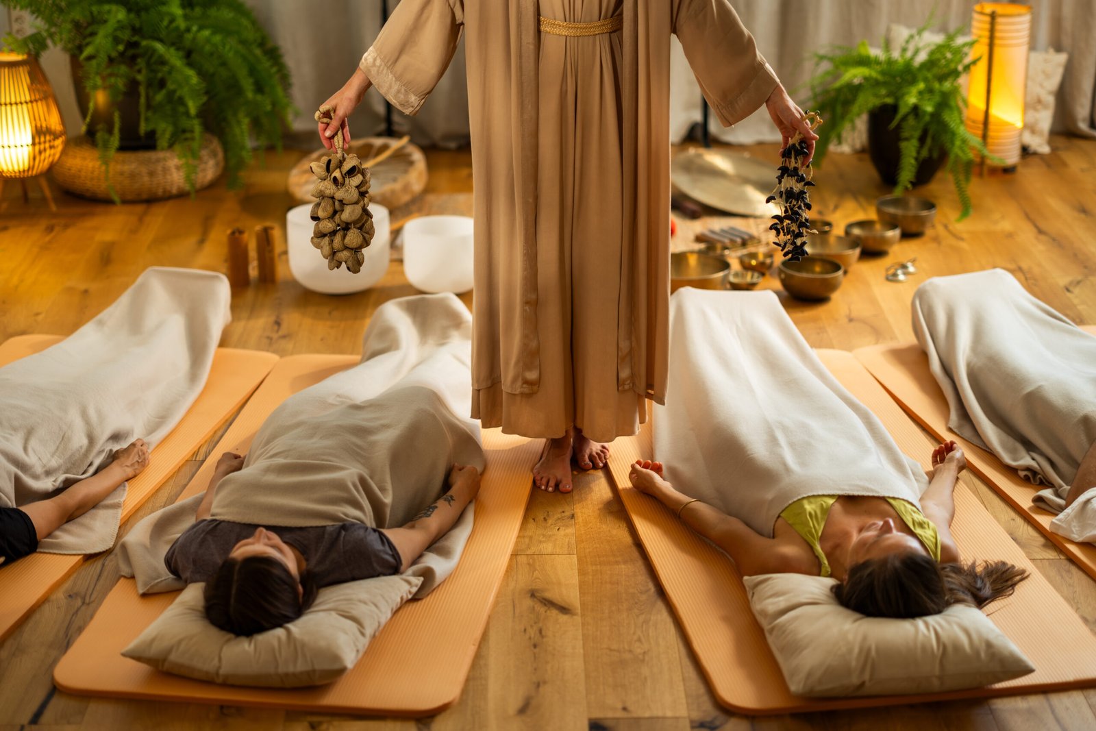 group-meditation-therapy